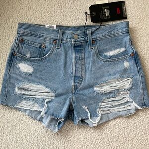 Levi’s 501 light wash high rise shorts. NWT! Size 30